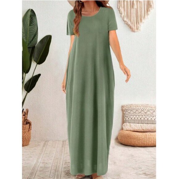 Green Round Neck Hidden Pocket Maxi Tee Dress - Picture 3 of 4